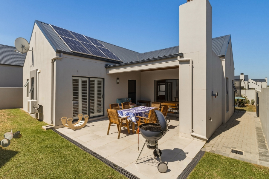 3 Bedroom Property for Sale in Aan de Wijnlanden Western Cape